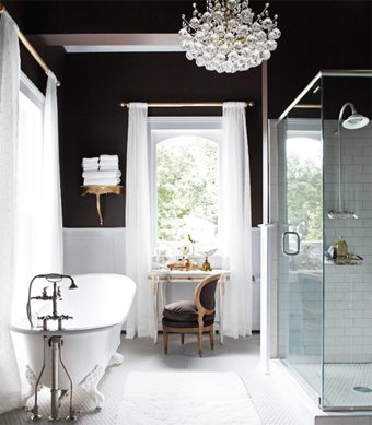 Blanco-y-negro-para-un-baño-sofisticado-look4deco