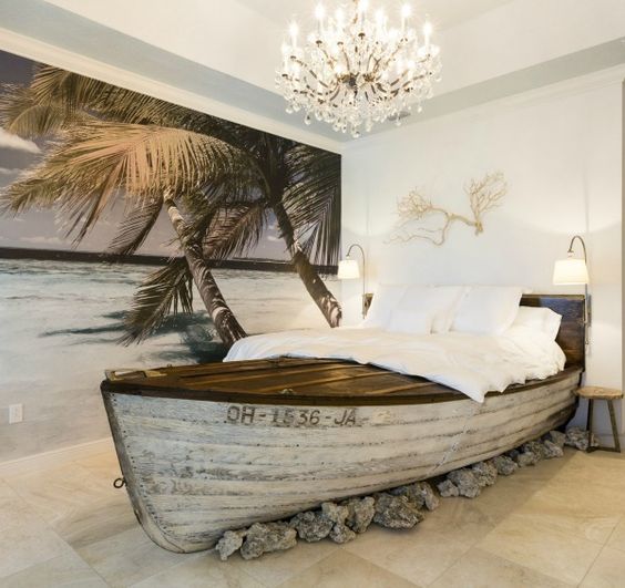 cama hecha con una barca