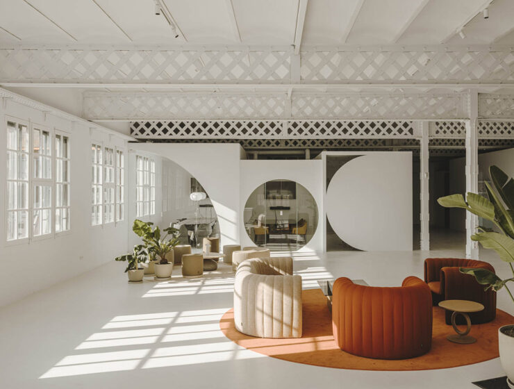 Proyecto de Isern Serra- oficinas con muebles Sancal