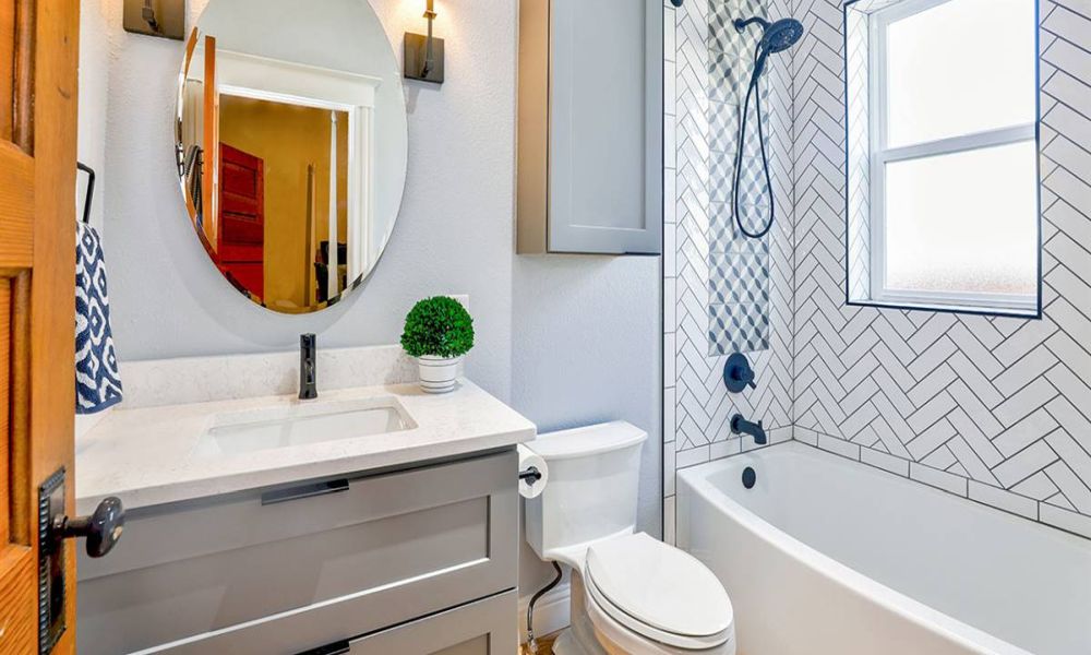 9 ideas de cómo decorar un baño pequeño