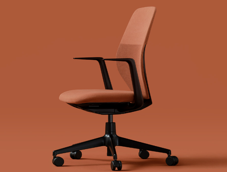 Esta silla de oficina de Antonio Citterio es 100% reciclable