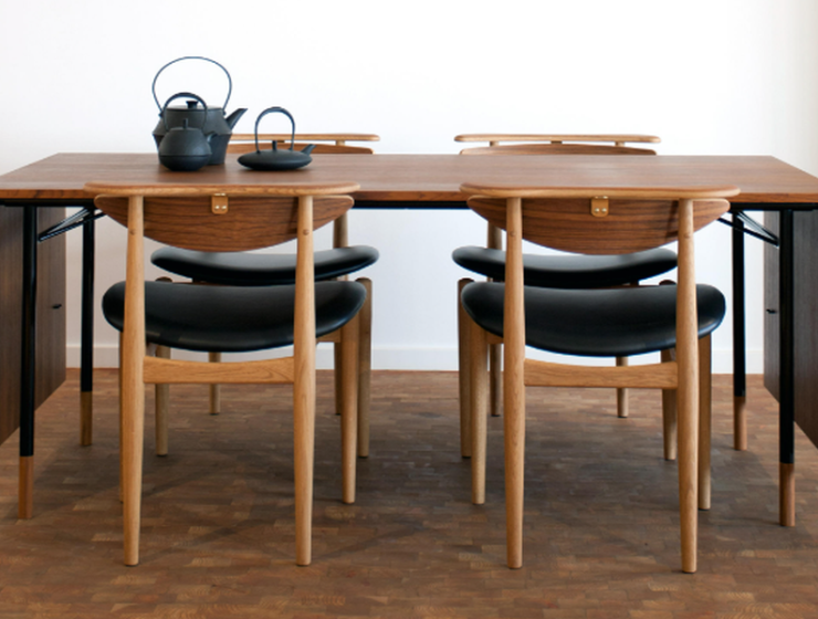 Nyvahn una mesa clásica diseñada por Finn Juhl