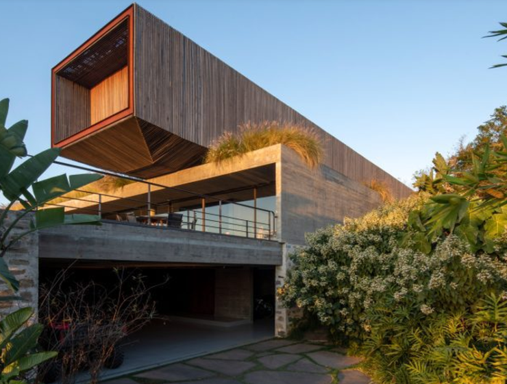 Casa con voladizo mira cómo el arquitecto Marcelo Couto la diseñó