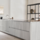 La danesa Vipp reinventa la cocina con 100% aluminio