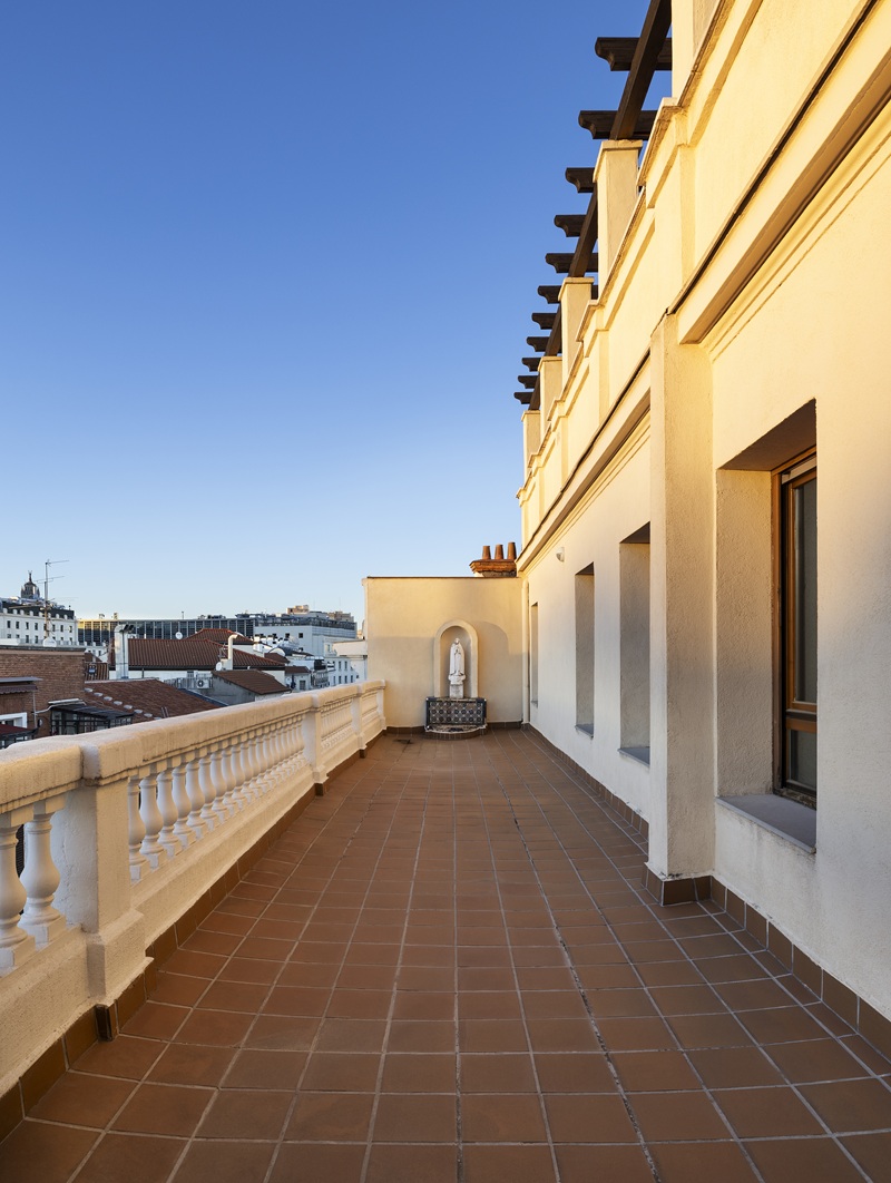 casa-decor-2026-terraza-edificio-010